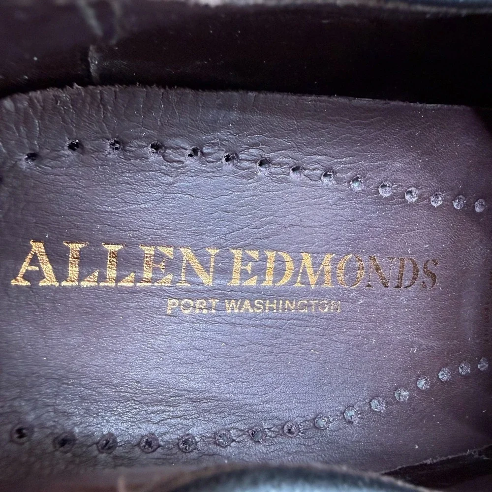 Allen Edmonds Wine Suede Oxford Mens 11 EEE Light Form Feather Welt Dress Shoes